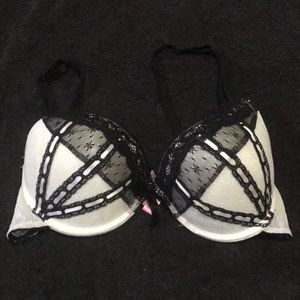 Rue21 bra size 36C retro pin up style